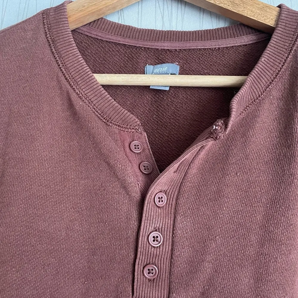 Aerie Cropped Brown Sweater Size Medium - Image 3