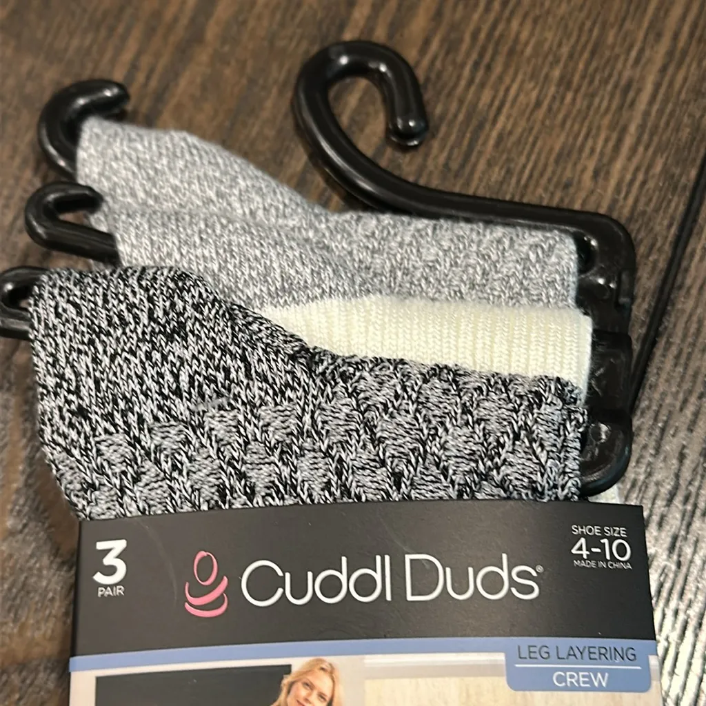 Cuddl Duds Plushfill 3-Pack Midweight Falling Rain Texture Crew Socks NEW - Image 3