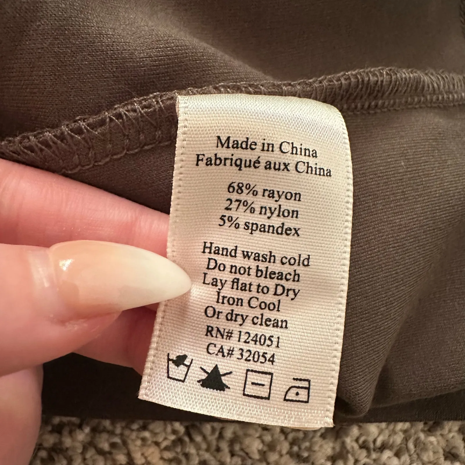 Porridge Anthropologie army green cross-strap tank top size M NWT - Image 8