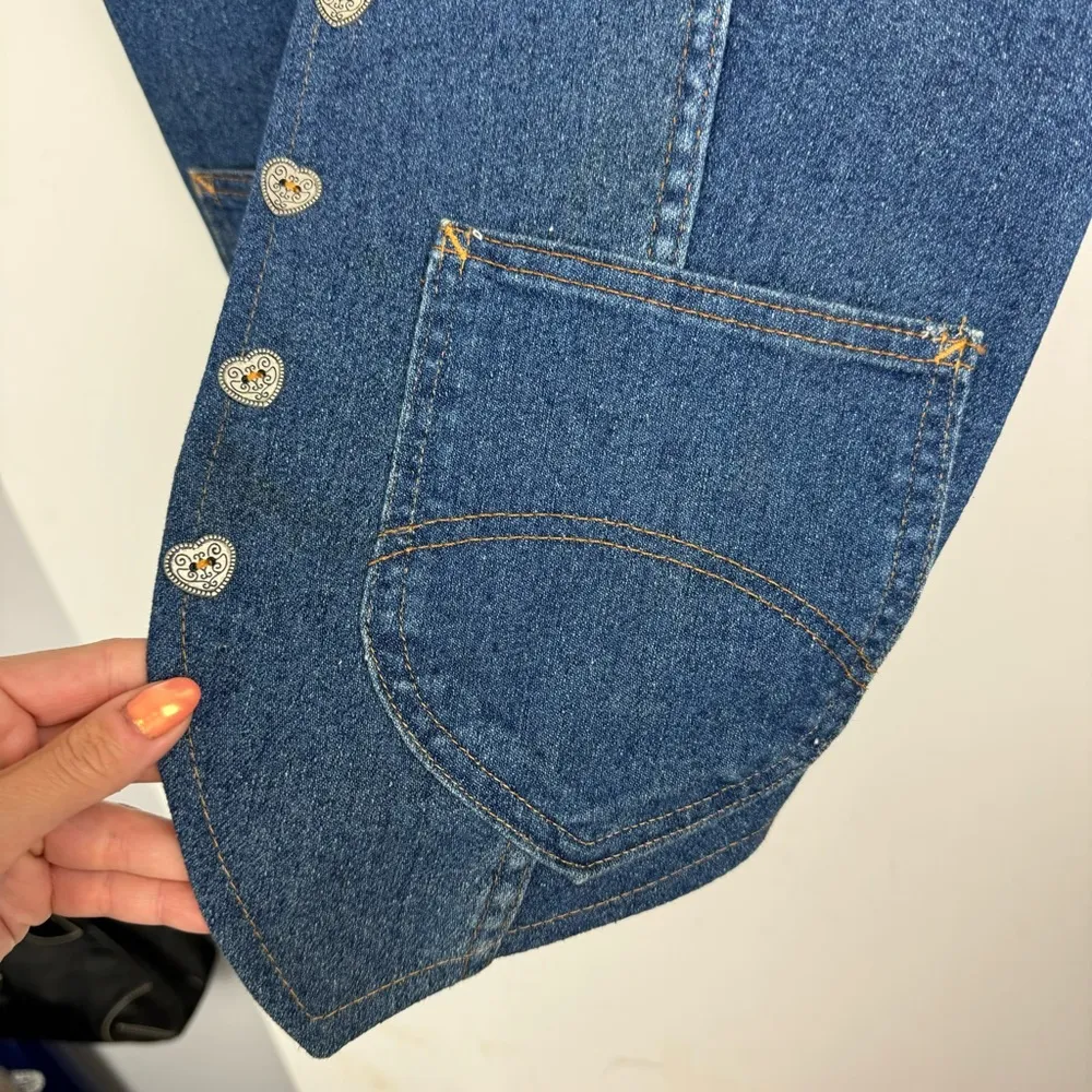 Vtg Chic Denim Western Vest Dark Wash Heart Buttons Sz Medium Blue - Image 8