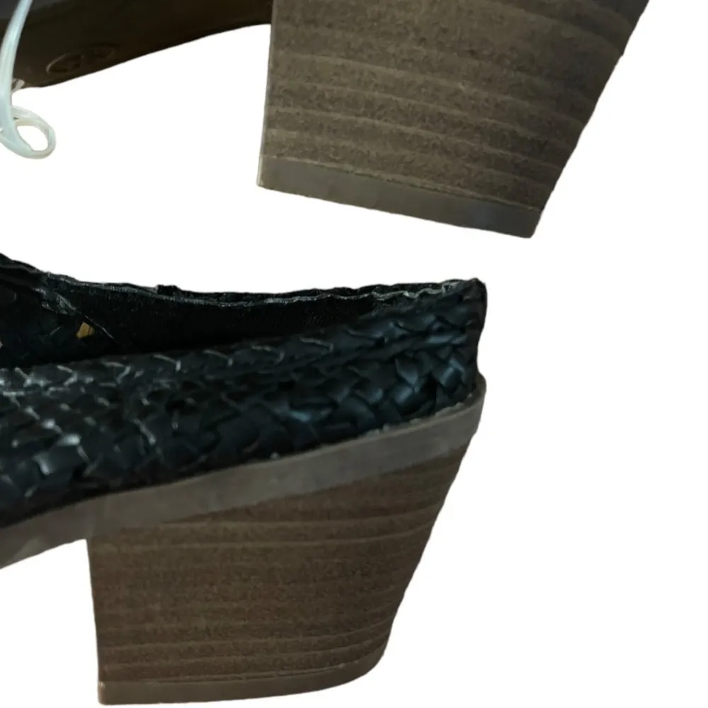 Shoes Heels Block By Universal Thread Size: 6.5 - Image 2