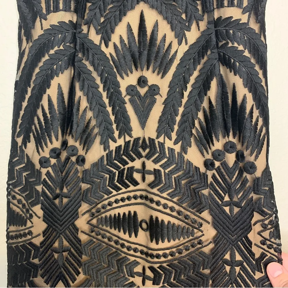 Bardot Flora Halter Neck Sheath Dress Lace Overlay Open Back Size XS - Image 10