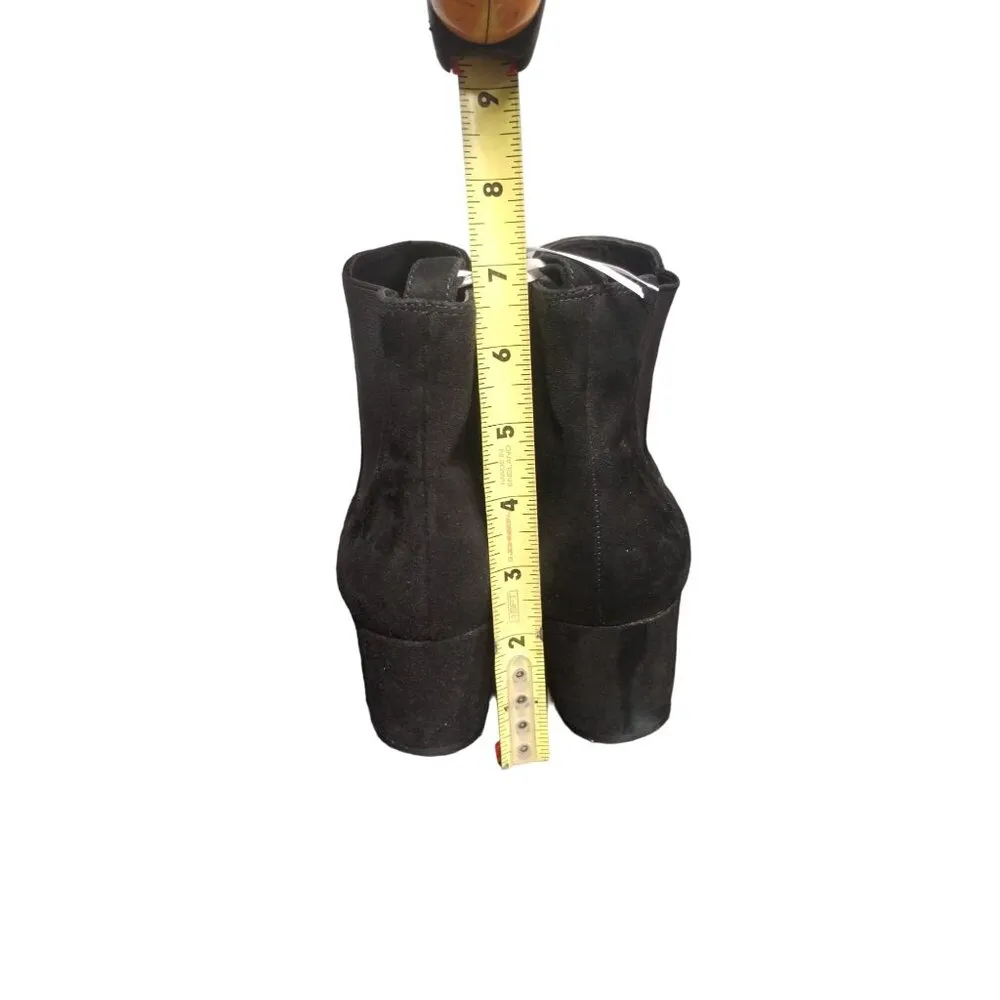 Isaac Mizrahi Women's Black Heel Boots Size 8 SKU 1873 - Image 4