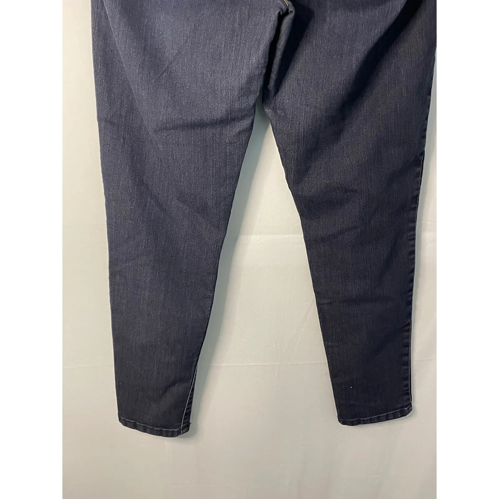 Democracy Women Size 14 Ab Technology Dark Wash Skinny Jeans - Image 7