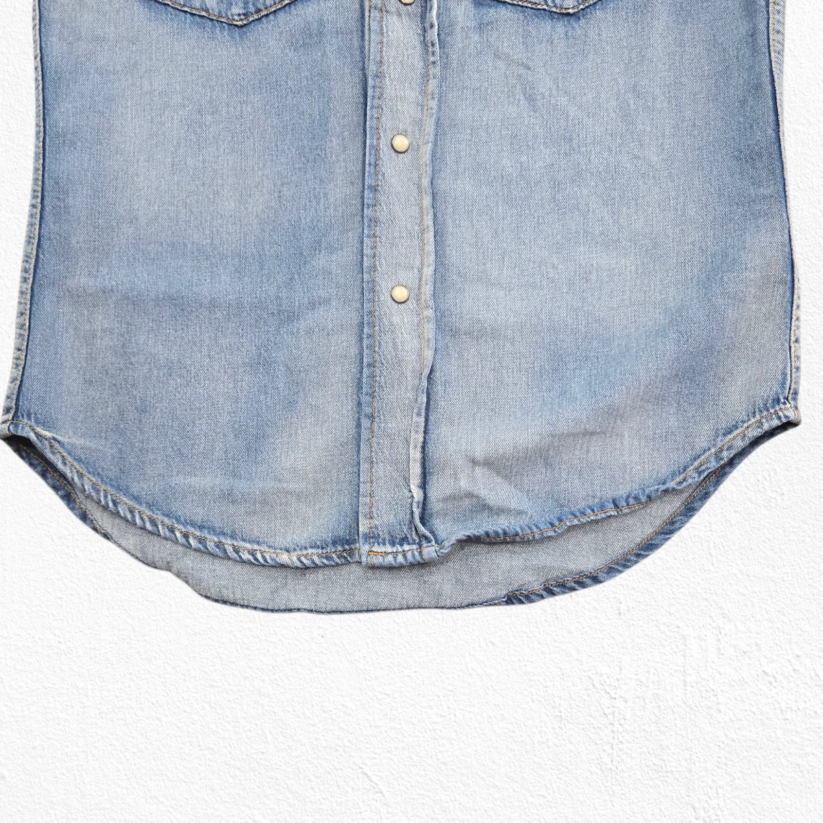 Imogene and Willie x Rodan + Fields Denim Western Embroidered Vest Size Small - Image 7