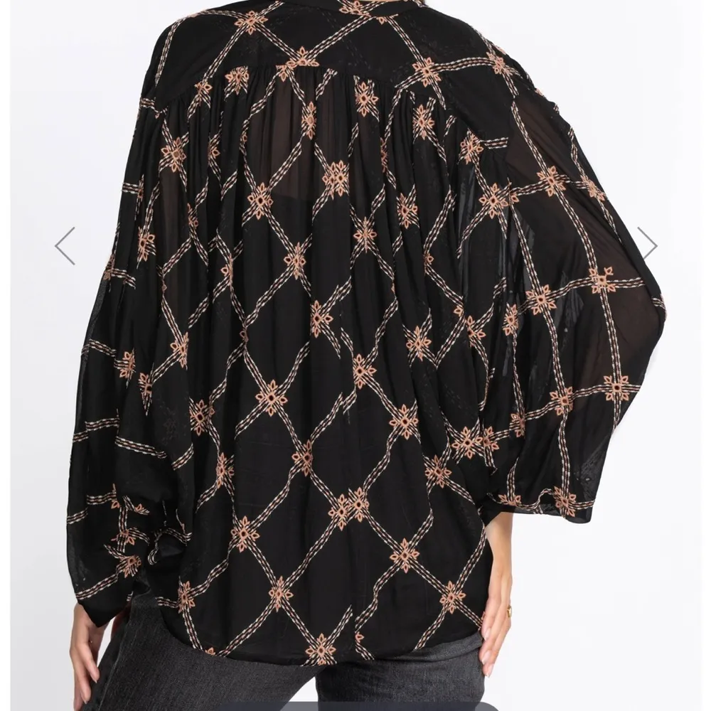 NEW JOHNNY WAS Iman Embroidered Silk Button Down Shirt in MTI Sz Xs - Image 7