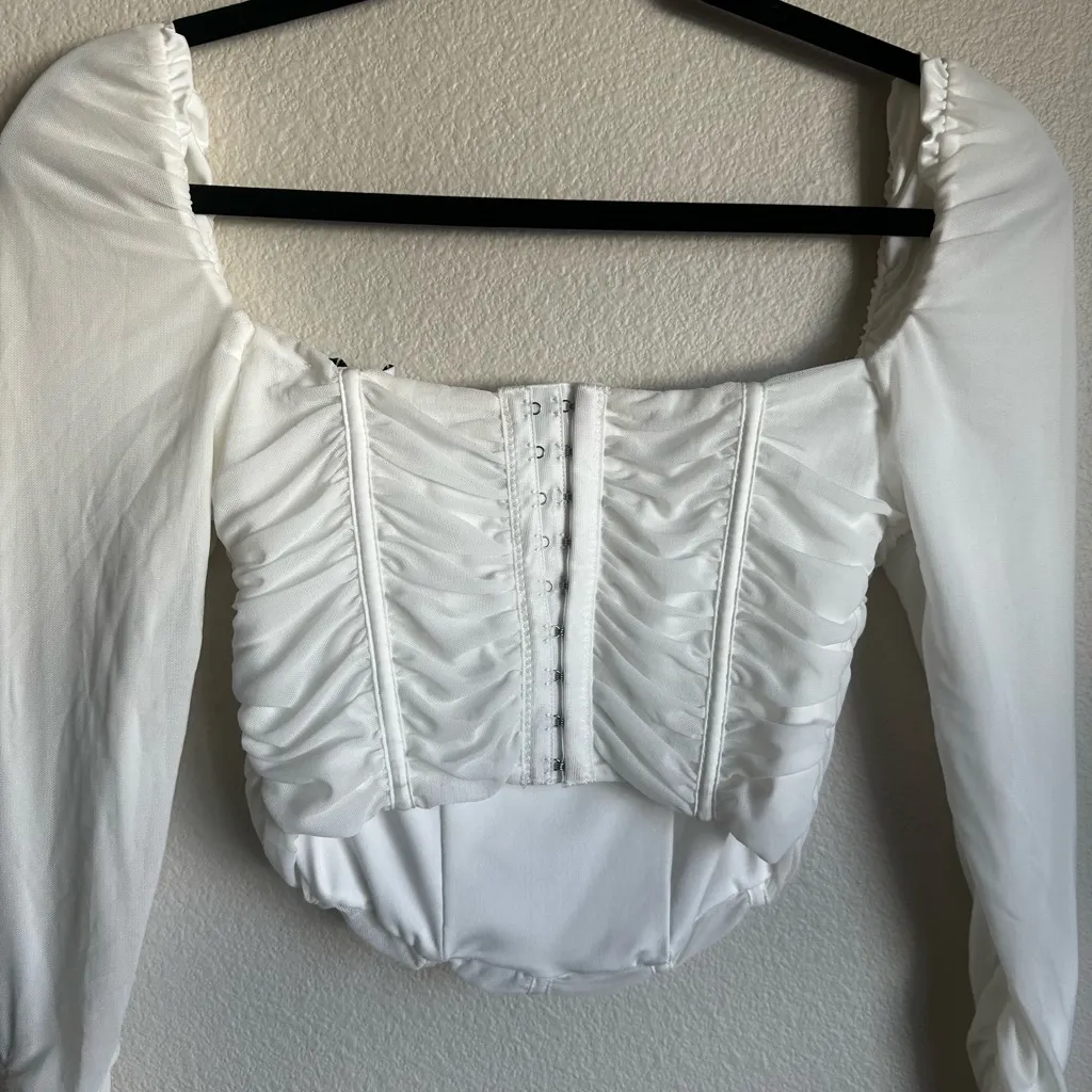 Chic White Ruched Long Sleeve Crop Top - Image 7