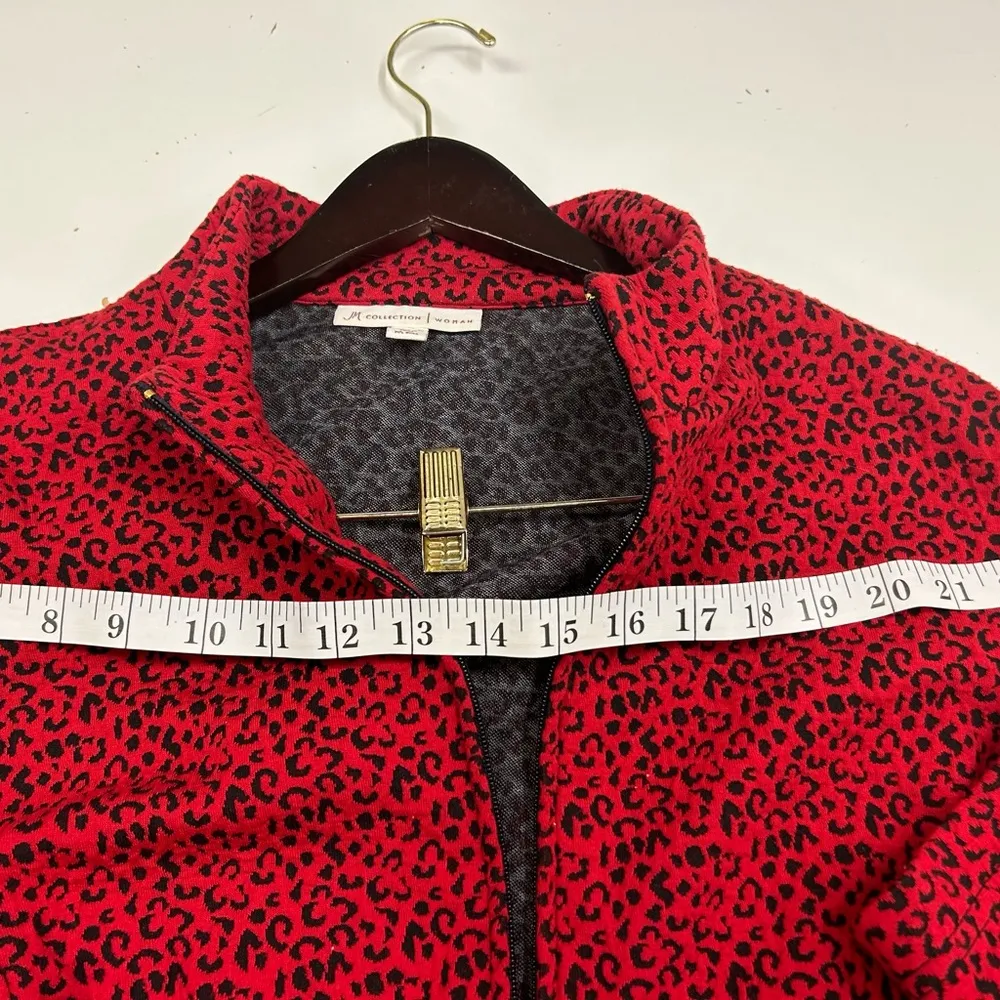 Top This is a beautiful piece from the JM collection. The Collection Woman Xmas Red Size 3X - Image 2