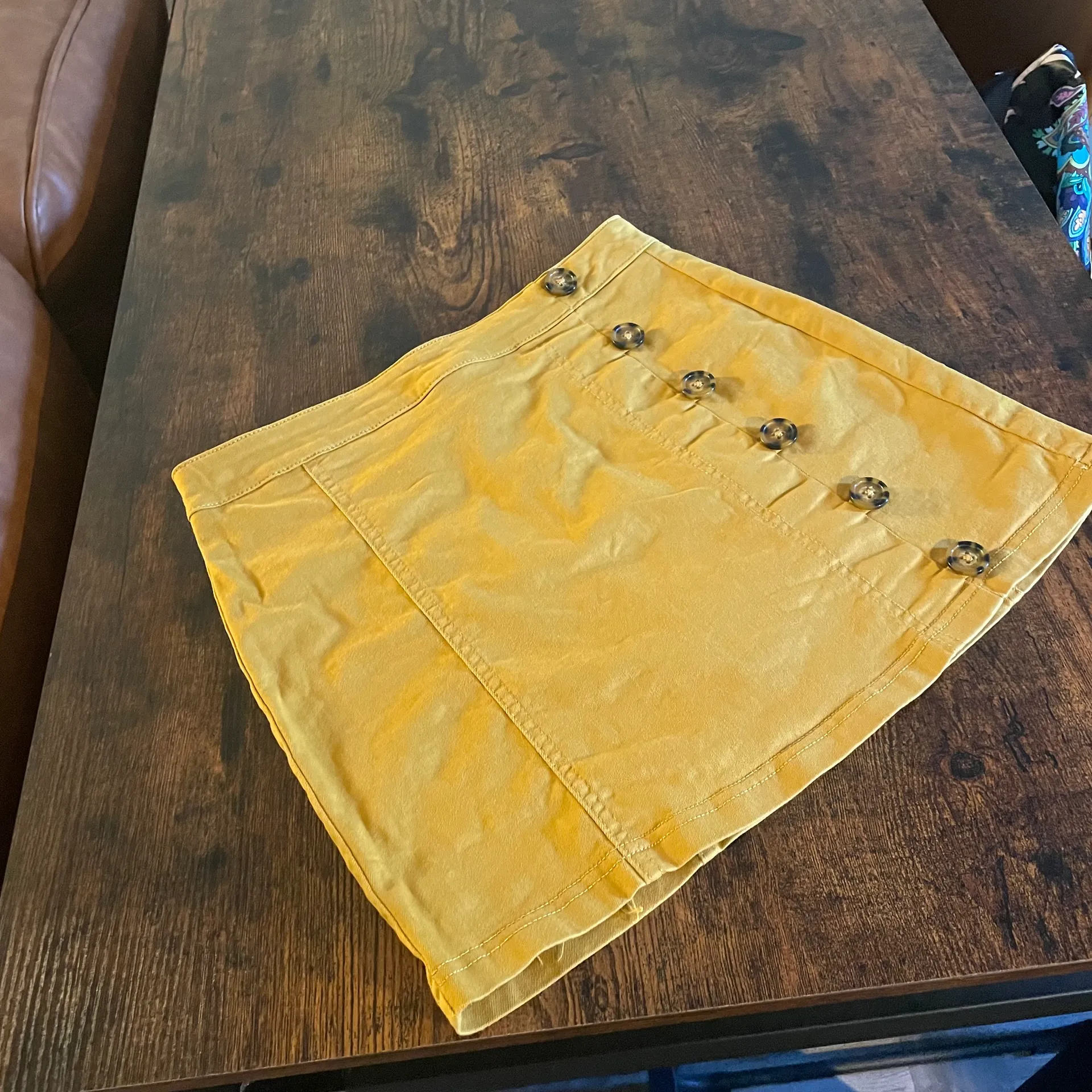 Chloe & Katie mustard color Mini skirt - Image 3