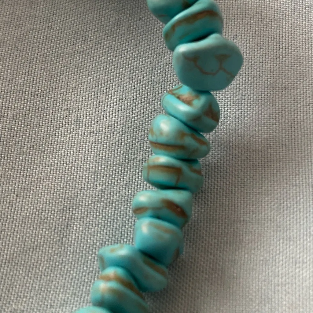 7” To 9” Stretch Beacelet Turquoise Colored Stones Stone Beads Silver Blue - Image 4