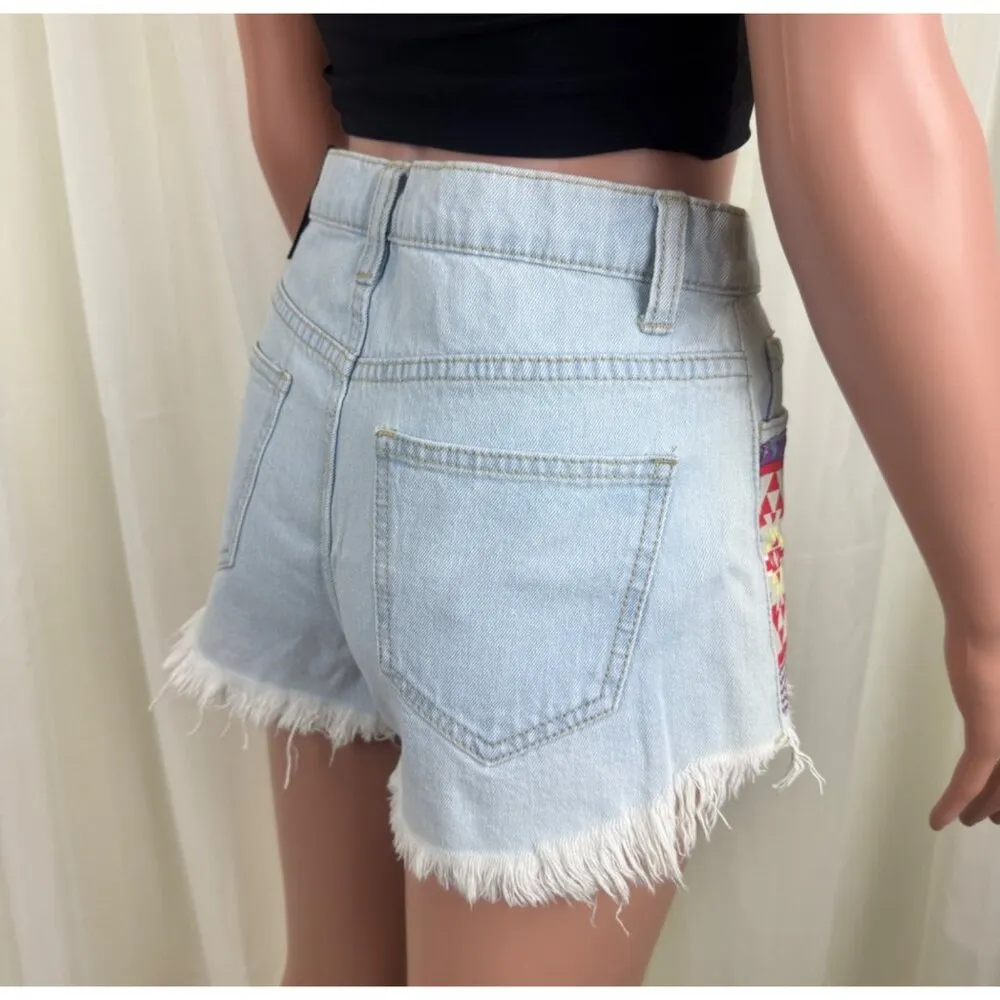 Women's Cello Jeans Tribal Accent High Rise Denim Jeans Shorts Size Medium - Image 11