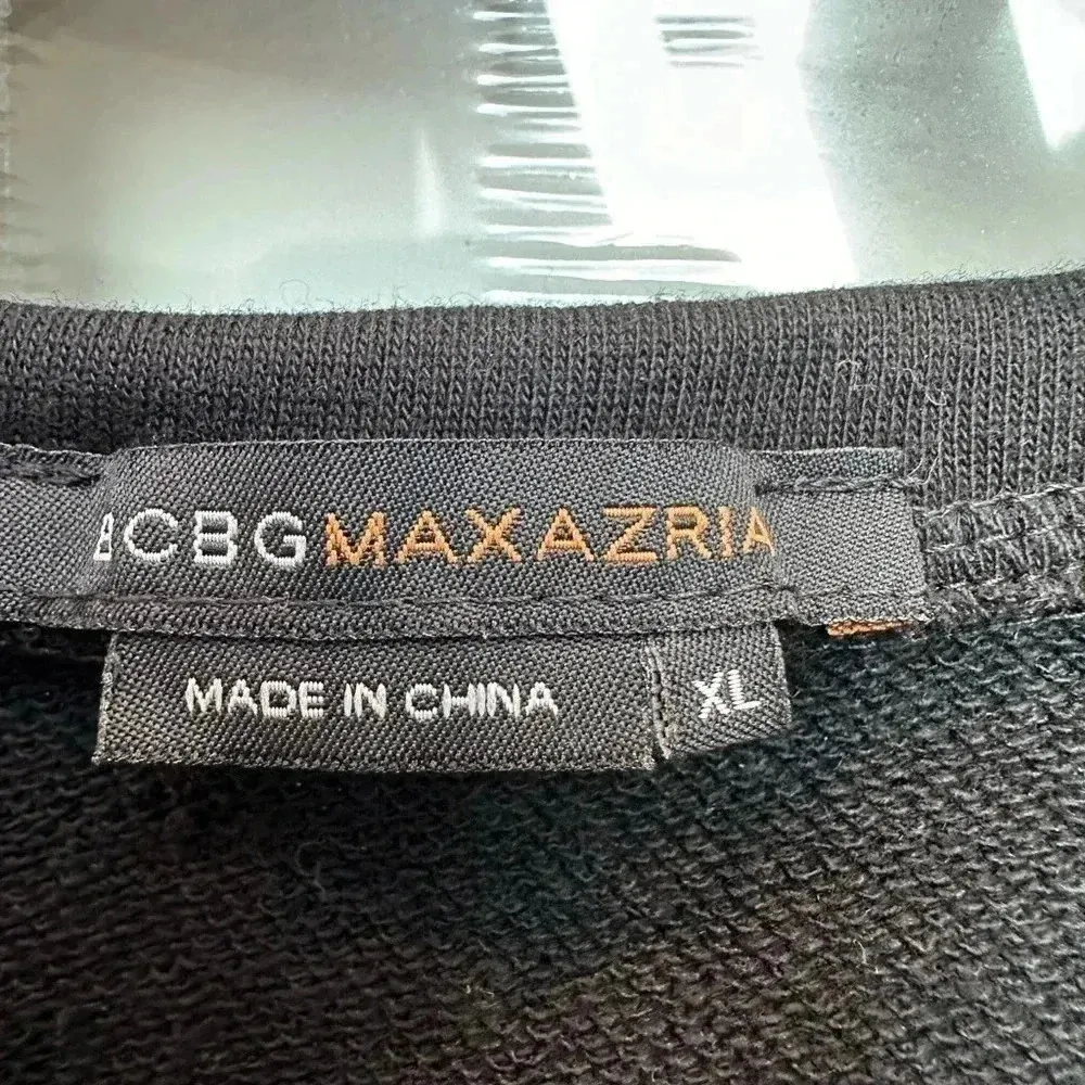 Vintage BCBGMAXAZRIA Y2K Black Embellished Lettered BCBG Crop Sweatshirt Size XL - Image 6