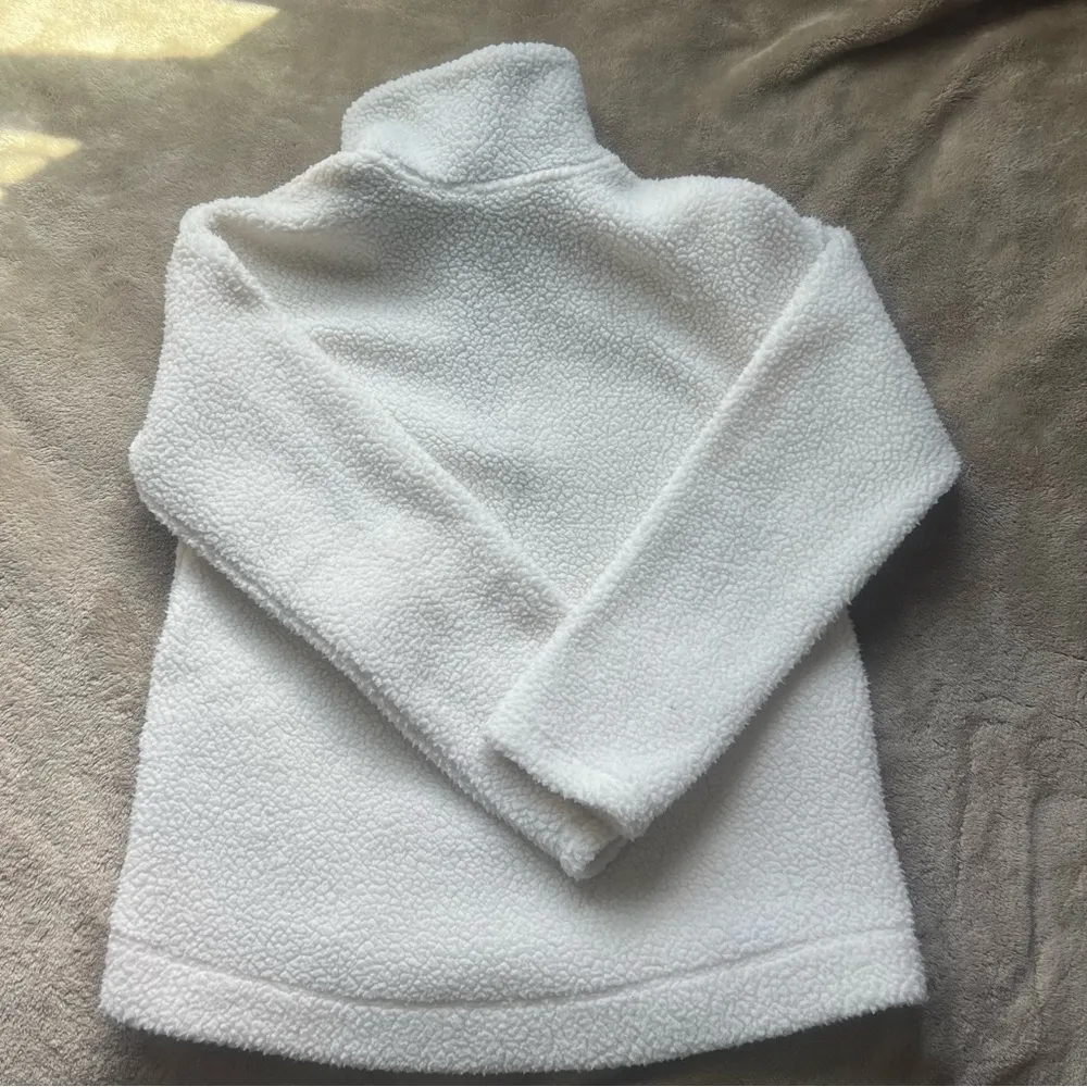 Like New Old Navy White and Navy Fleece Sweatshirt Quarter Zip Sherpa Size Small - Image 3