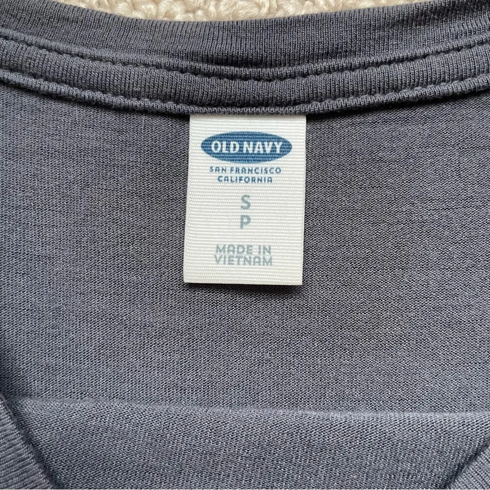 Old Navy “Be There in a Prosecco” Cute Slogan Basic T-Shirt Top Small - Image 3