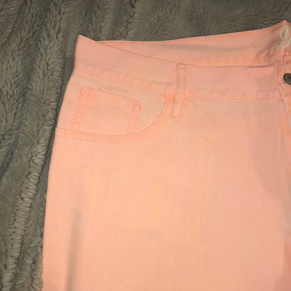 Old Navy Diva Fit Shorts, size 16 - Image 3