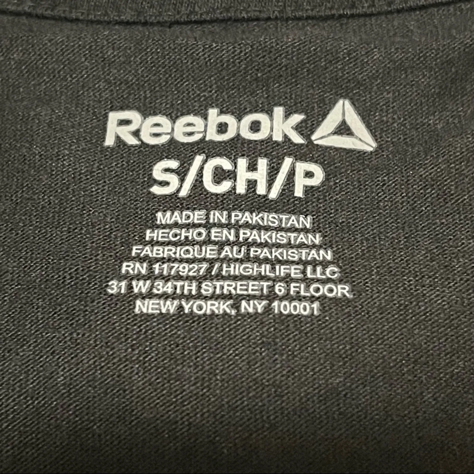 Reebok V-Neck T-Shirt Black Graphic Logo Short Sleeve NWT Women’s Size S - Image 4