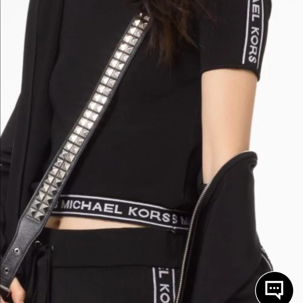 Two-Piece Michael Kors Set - Image 15