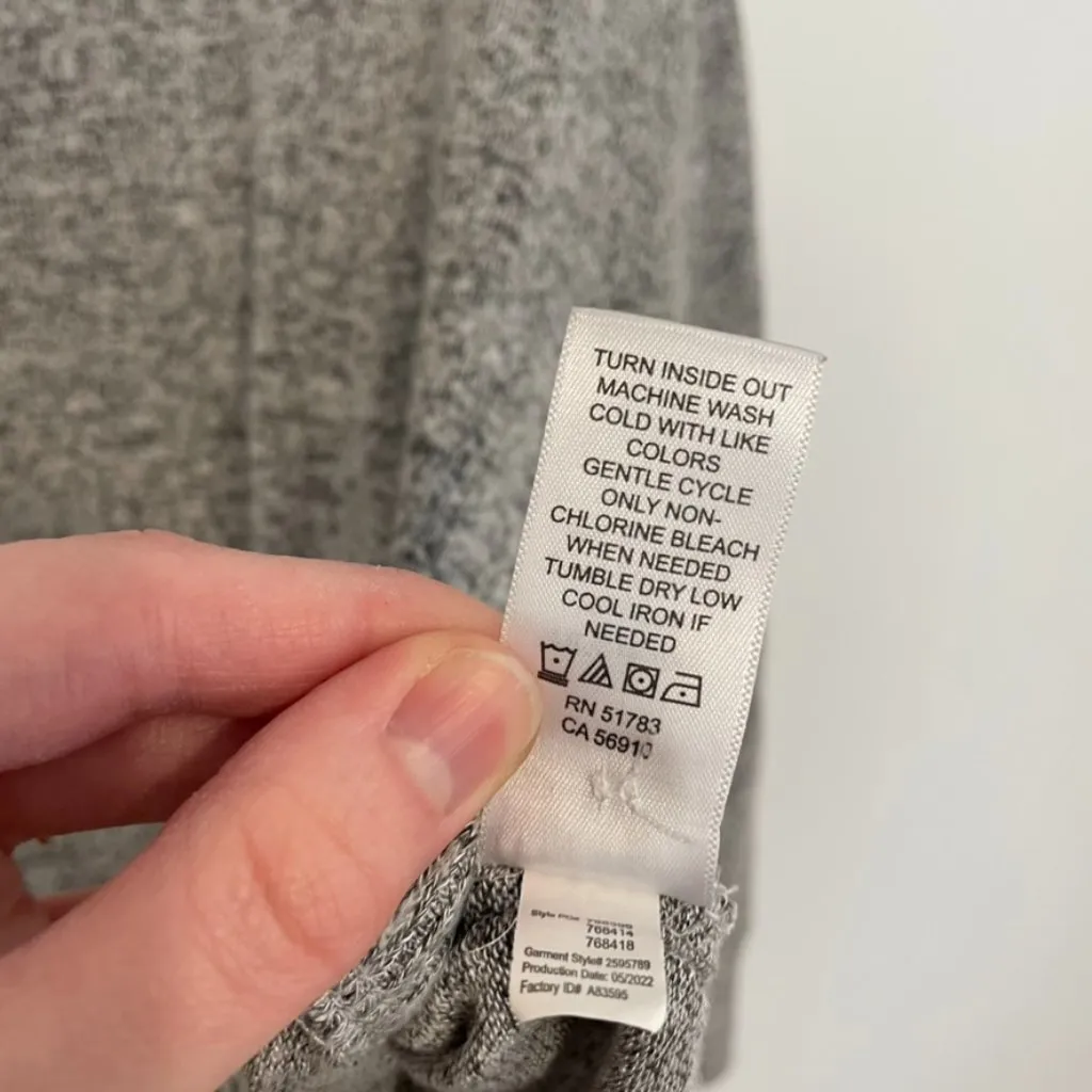 MAURICES Haven Button Shoulder Boat Neck Fleece Sweatshirt Gray Grey 3/4 Sweater - Image 13