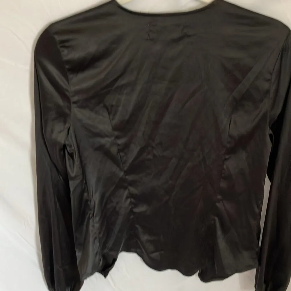 Urban Outfitters: Black Satin long sleeve Blazer with double tie front-XS - Image 9
