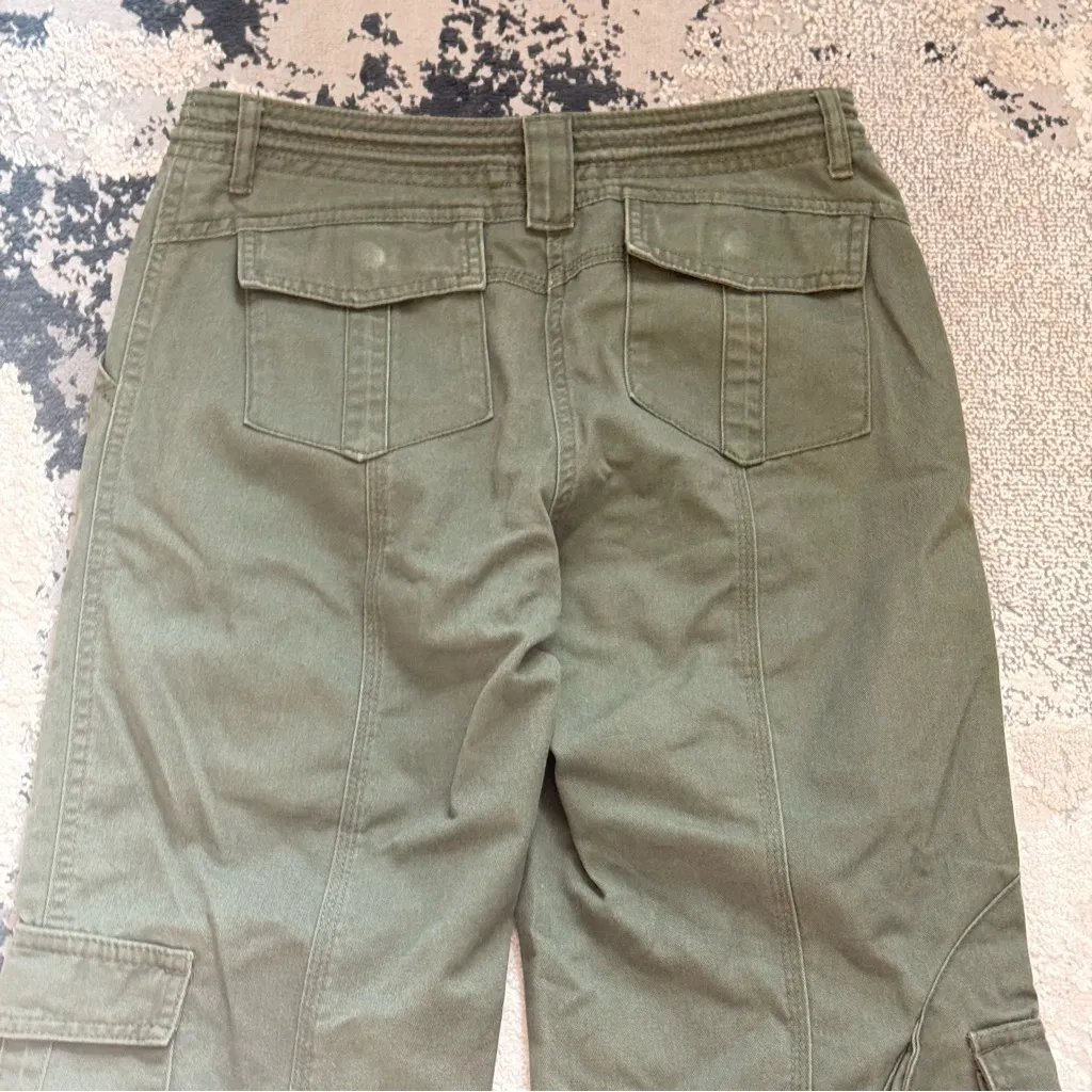 Brandy Melville Kim Cargo Pants in Military Green - Image 8