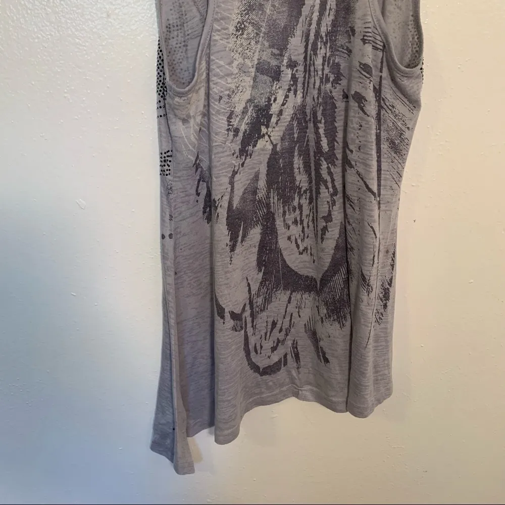 Miss Me Graphic Tank Asymmetric Hem - Image 10