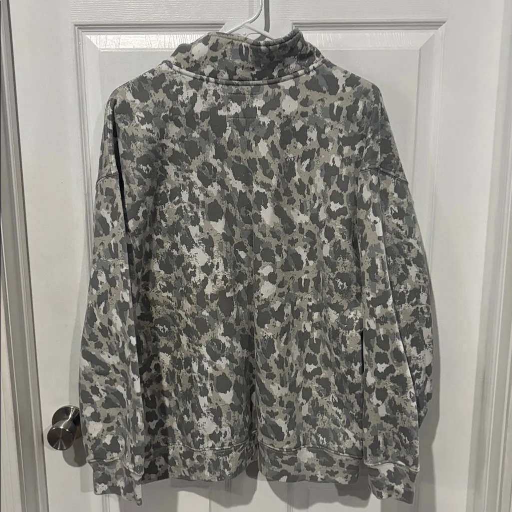 Abercrombie & Fitch Soft Gray Pullover - Image 2