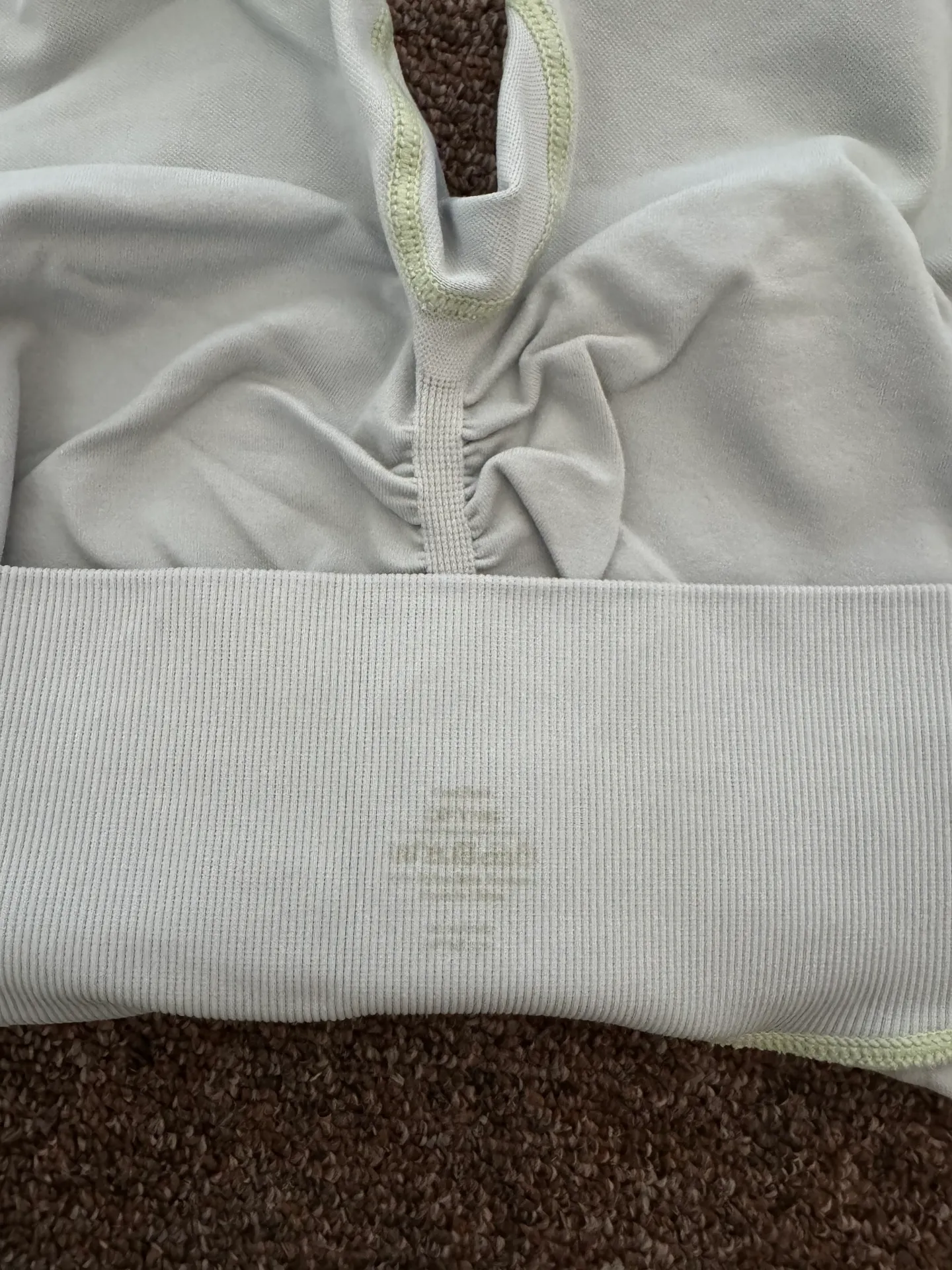 dynamic light green workout shorts - Image 3