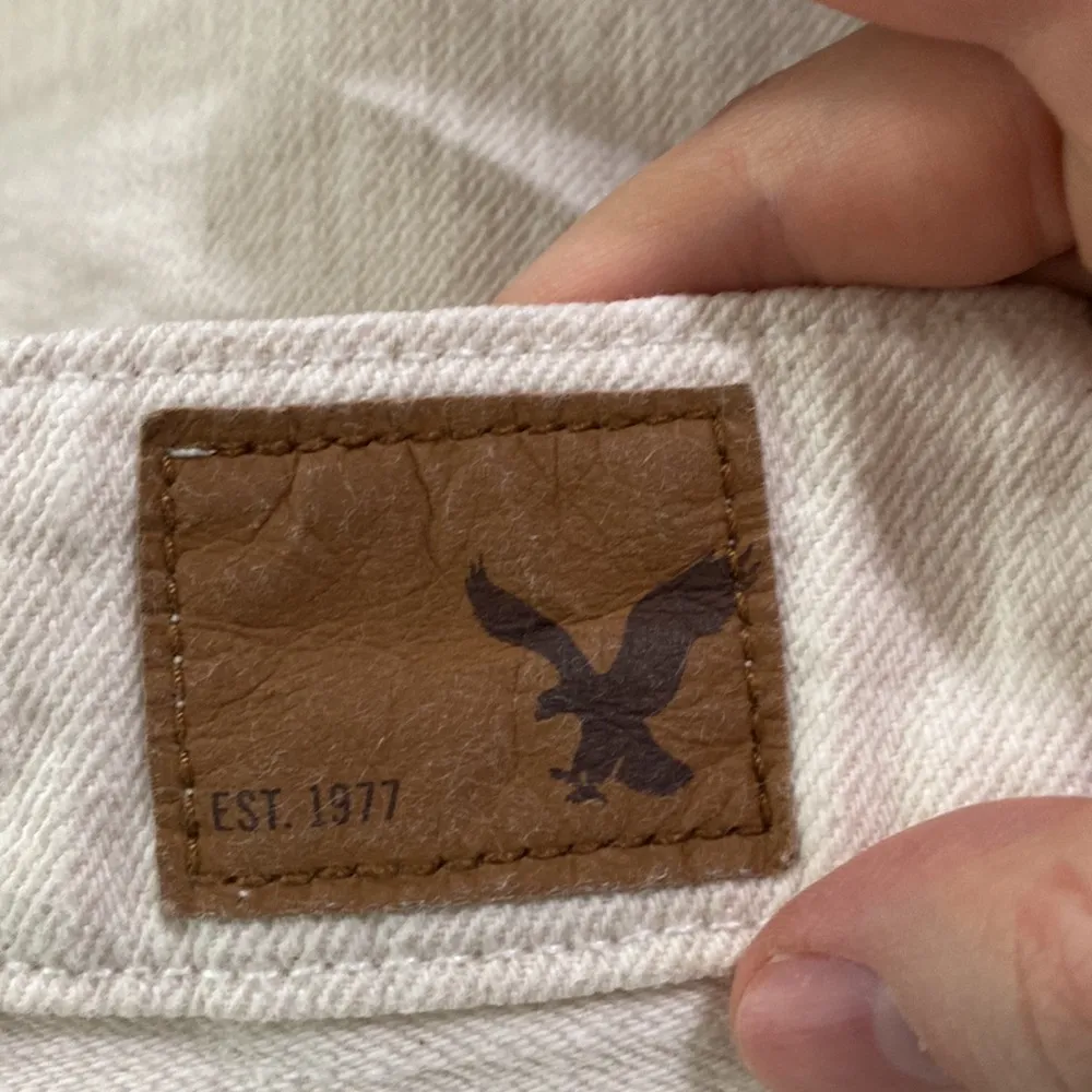 American Eagle Americana off white hi-rise festival fringed denim shorts size 2 - Image 7