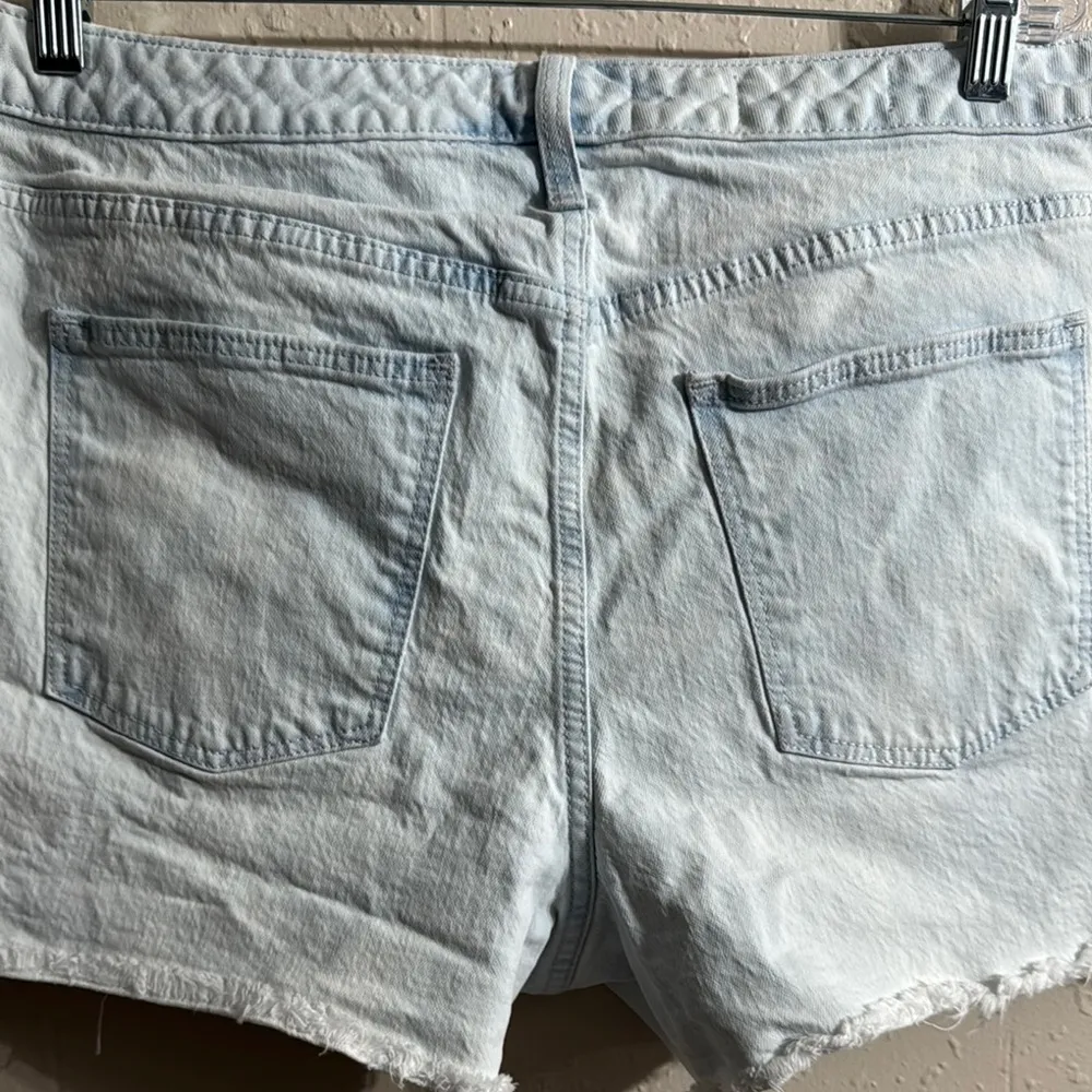 Universal Thread Light Blue Jean Shorts with Frayed Hems - Image 5