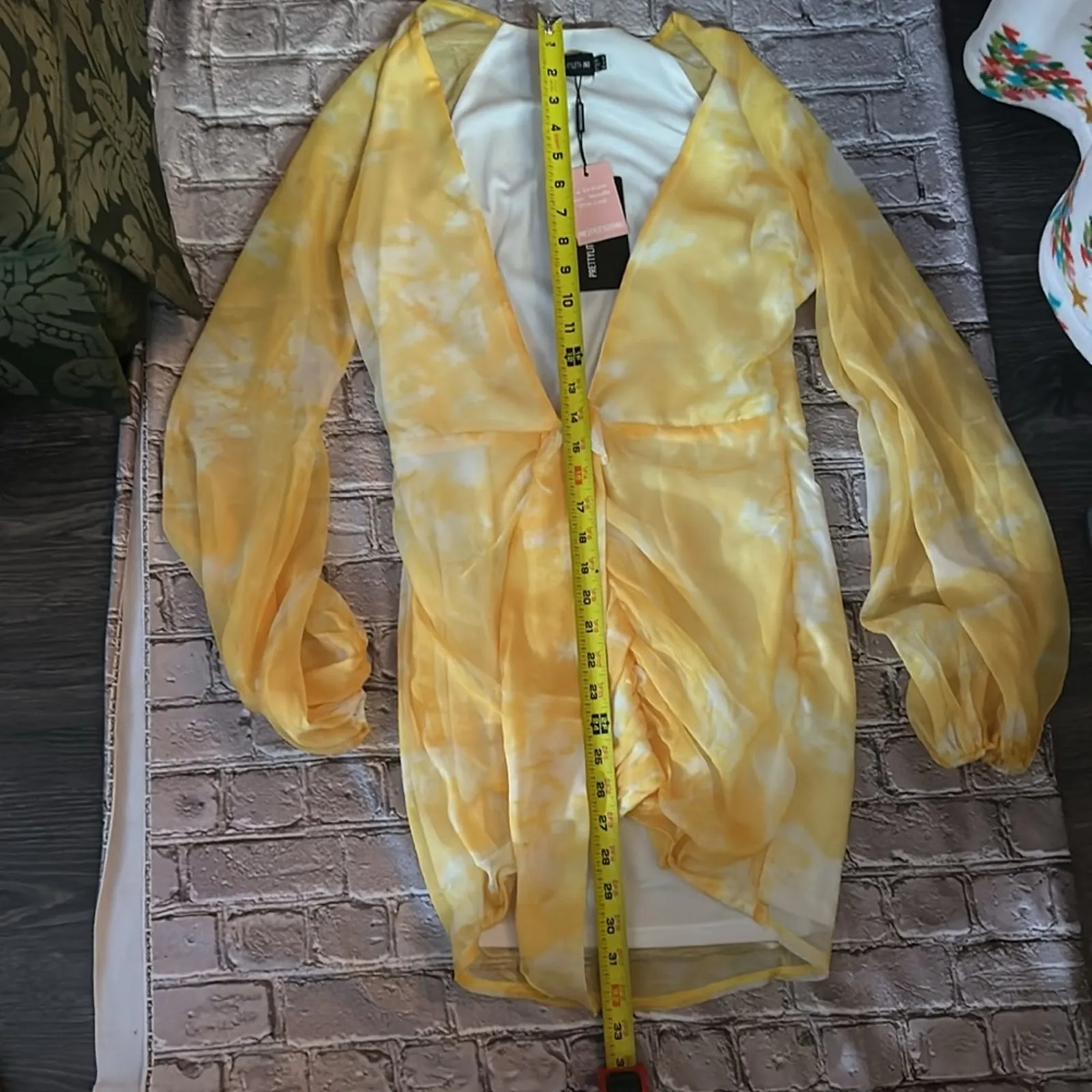 PrettyLittleThing Yellow/White Mini Dress 4 V-Neck Long Sleeve Coquette Girl NEW - Image 7