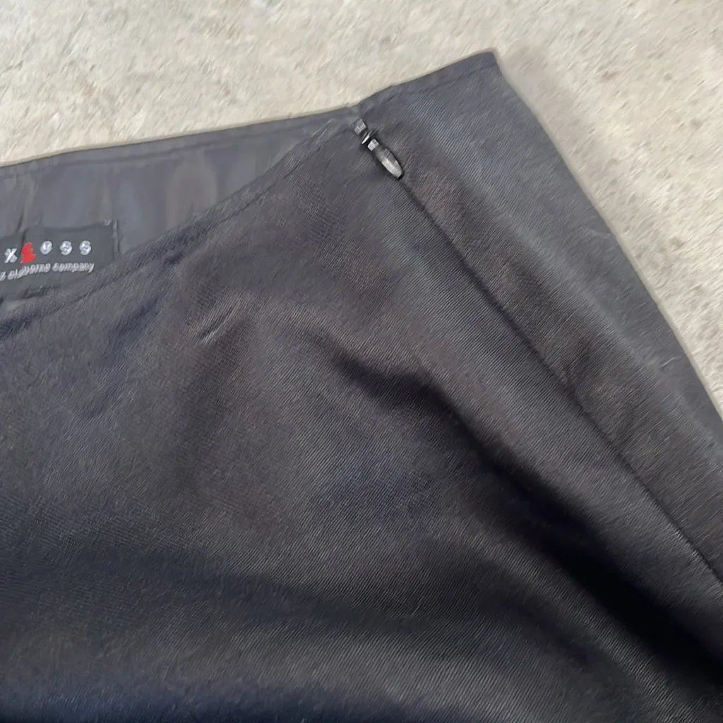 NWOT axcess a Liz Claiborne company size 14 black skirt. Paid $60 - Image 2