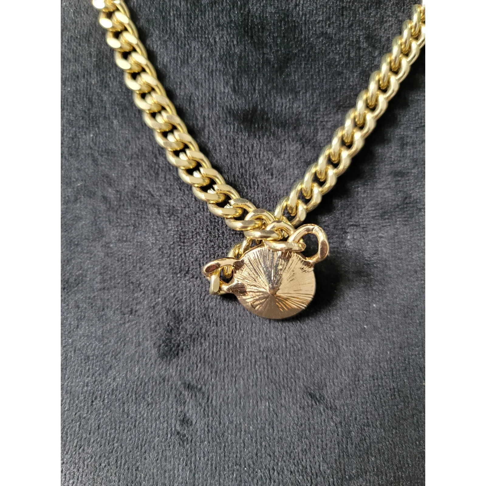 Women's Gold Curb Chain Necklace With Round Crystal Pendant And Lobster Clasps - Image 6