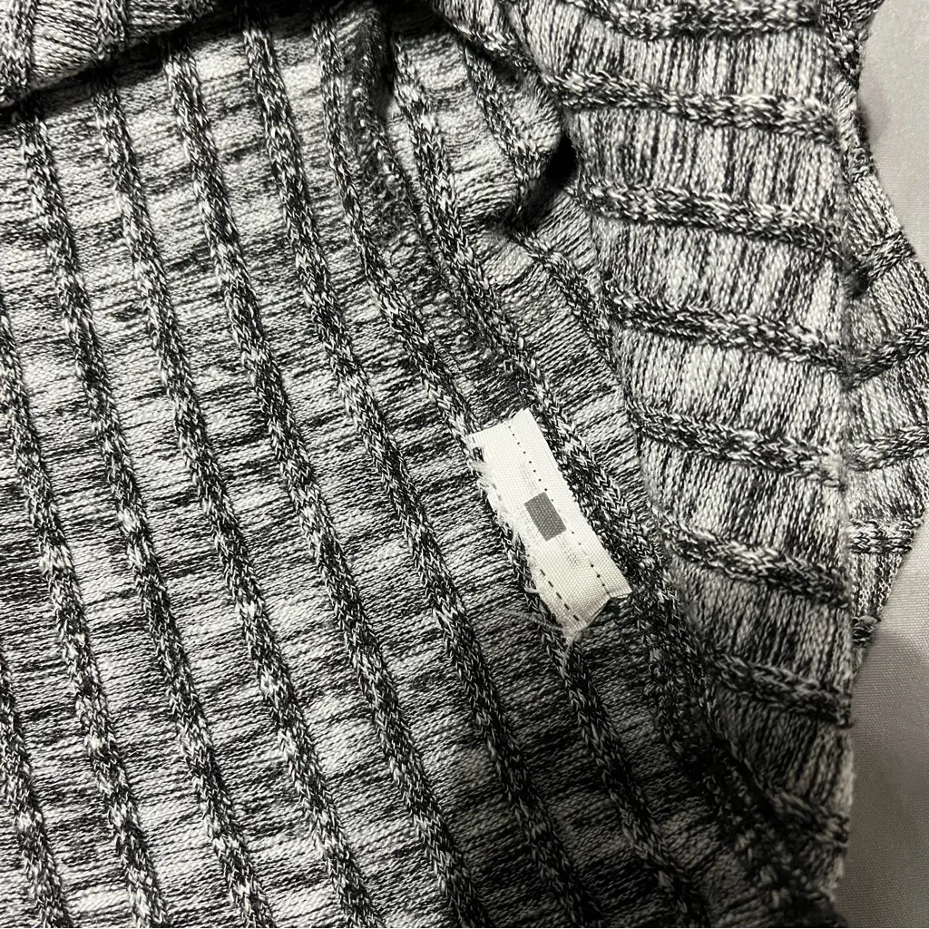 Abercrombie & Fitch Marled Gray Mockneck Bodycon Midi Dress Sz Small - Image 6