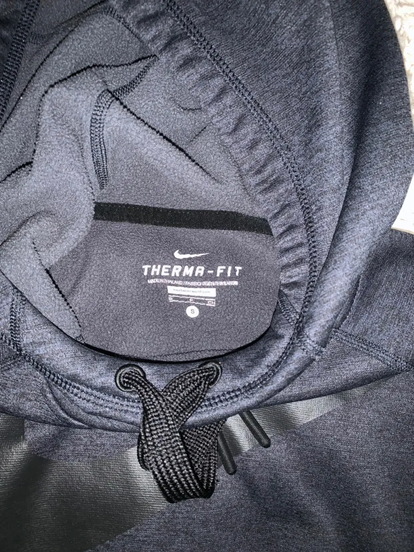 Nike Dri Fit Sweatshirt - Image 3