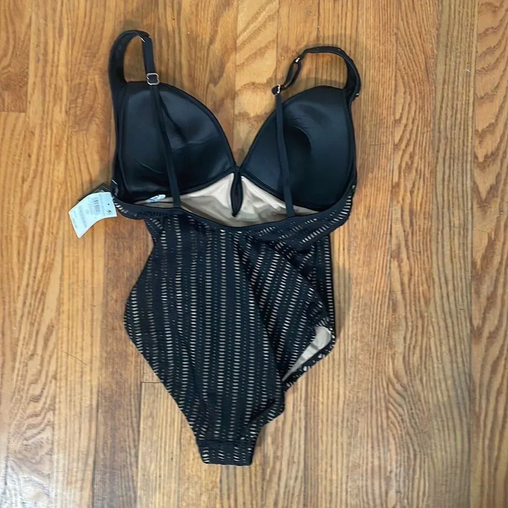 Bar‎ III Plunging Crochet One-Piece Swimsuit  Black Small - Image 4