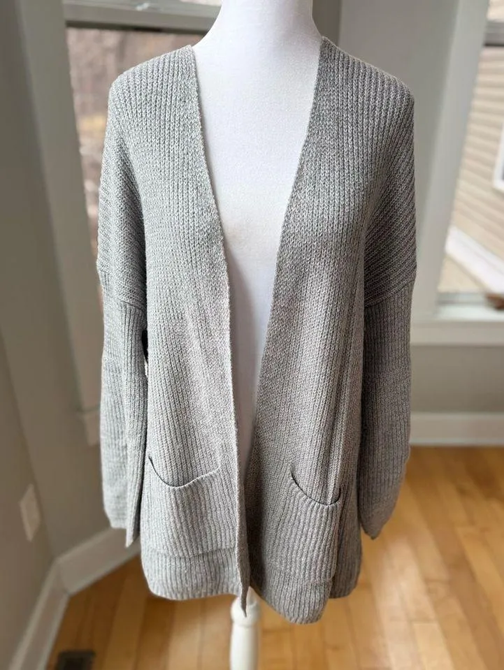 Wild Fable Light Gray Oversized Balloon Sleeve Cardigan Sweater Size Large - Image 7