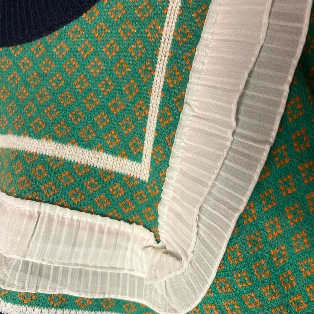 Green and Blue Crew Neck Sweater with Geometric Pattern Size undefined - Image 2