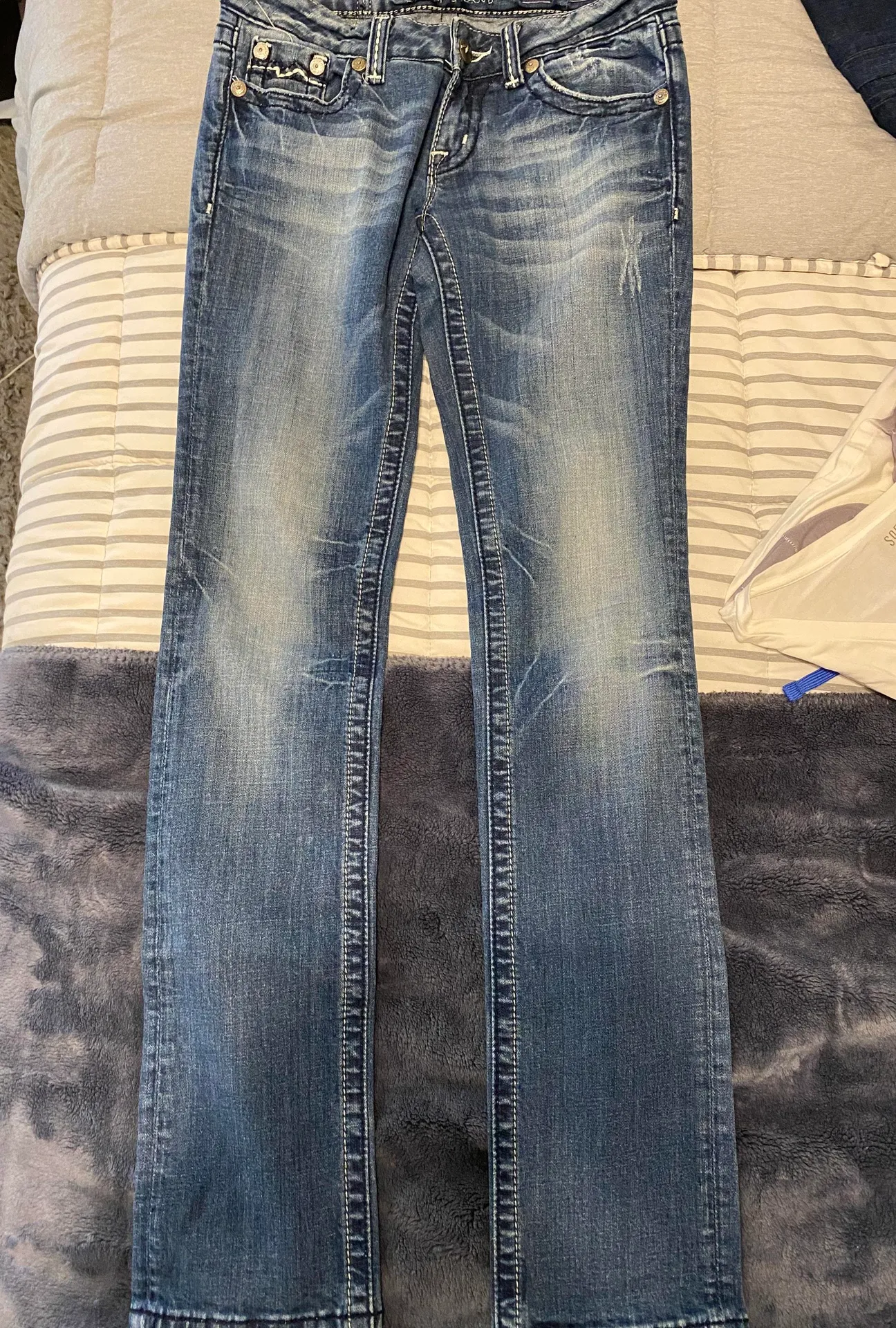 Miss Me an Jeans - Image 2