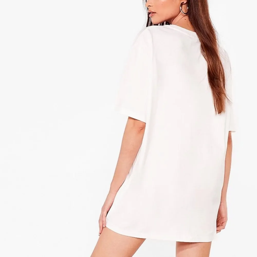 dress T-shirt oversized white OS NWT (See Measurements) - Image 2