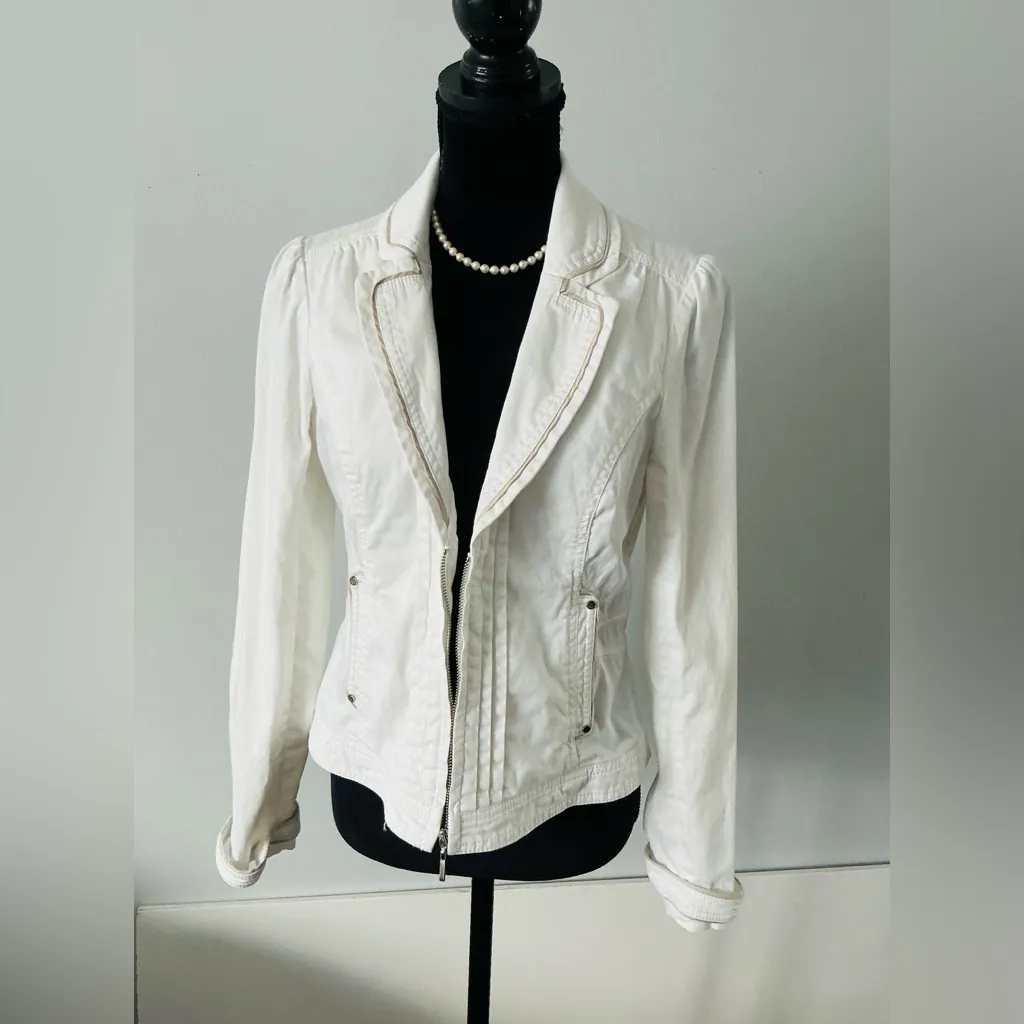 Stylish WHBM jacket 🌷🌷 - Image 4