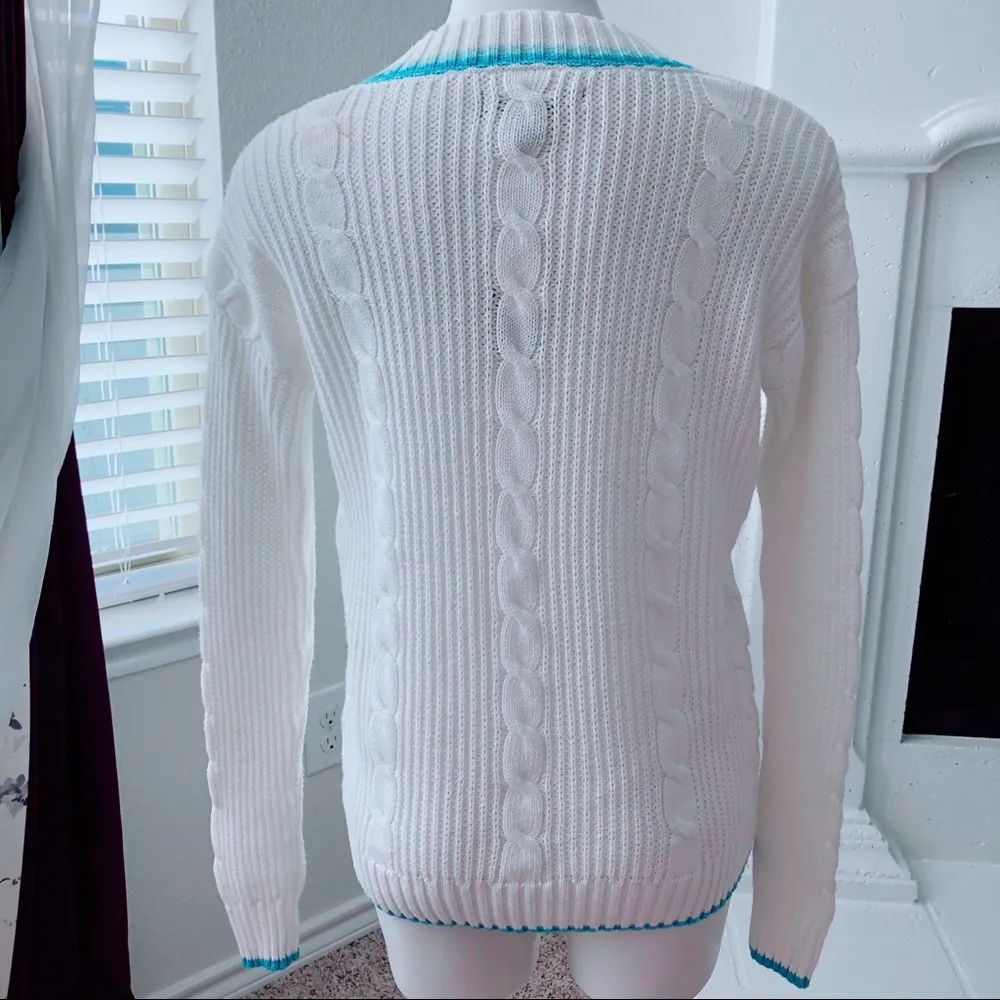 Prince & Fox Knit V - Image 4