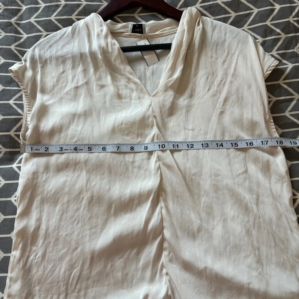 Women’s Tailleur 100% Silk Cap Sleeve Blouse in Cream Off White Natural Fibers Size M - Image 7