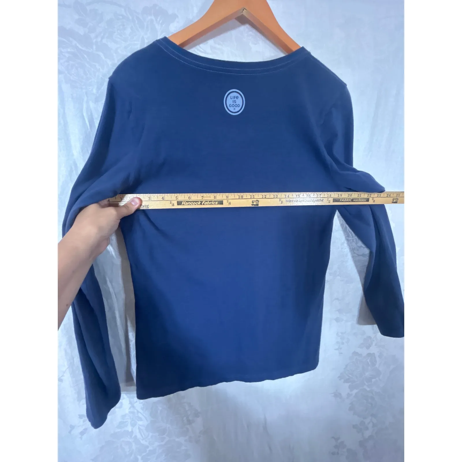 Life is Good T Shirt M Crusher Tee Believe There is Be The Christmas Tree - Image 7