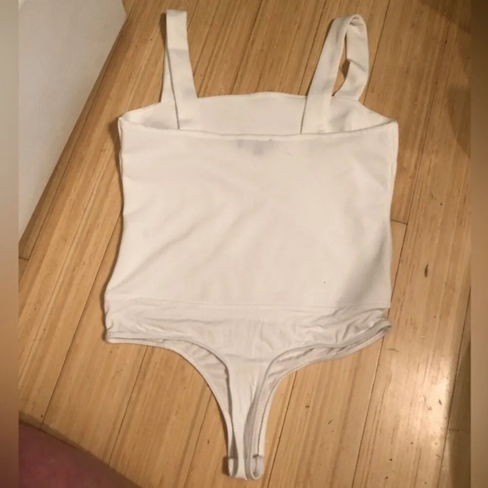 Lulus Sz M Symbolize White Sleeveless Bodysuit - Image 3
