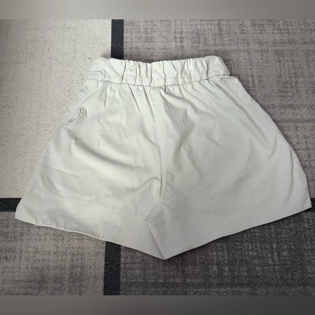 Lululemon Cinchable Waist High-Rise Woven Short 3.5" - Image 2