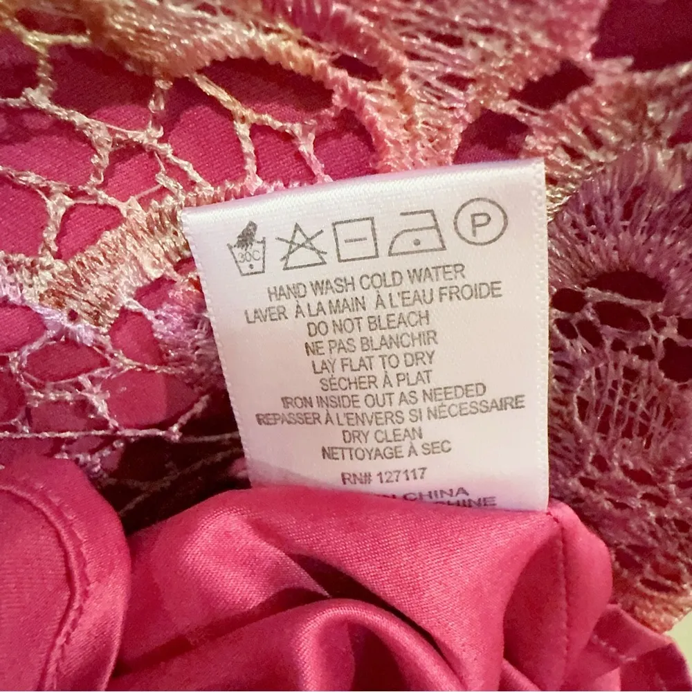 Badgley Mischka Belle Hot Pink Lace Mini Dress in Size 8 Pre-Owned - Image 8