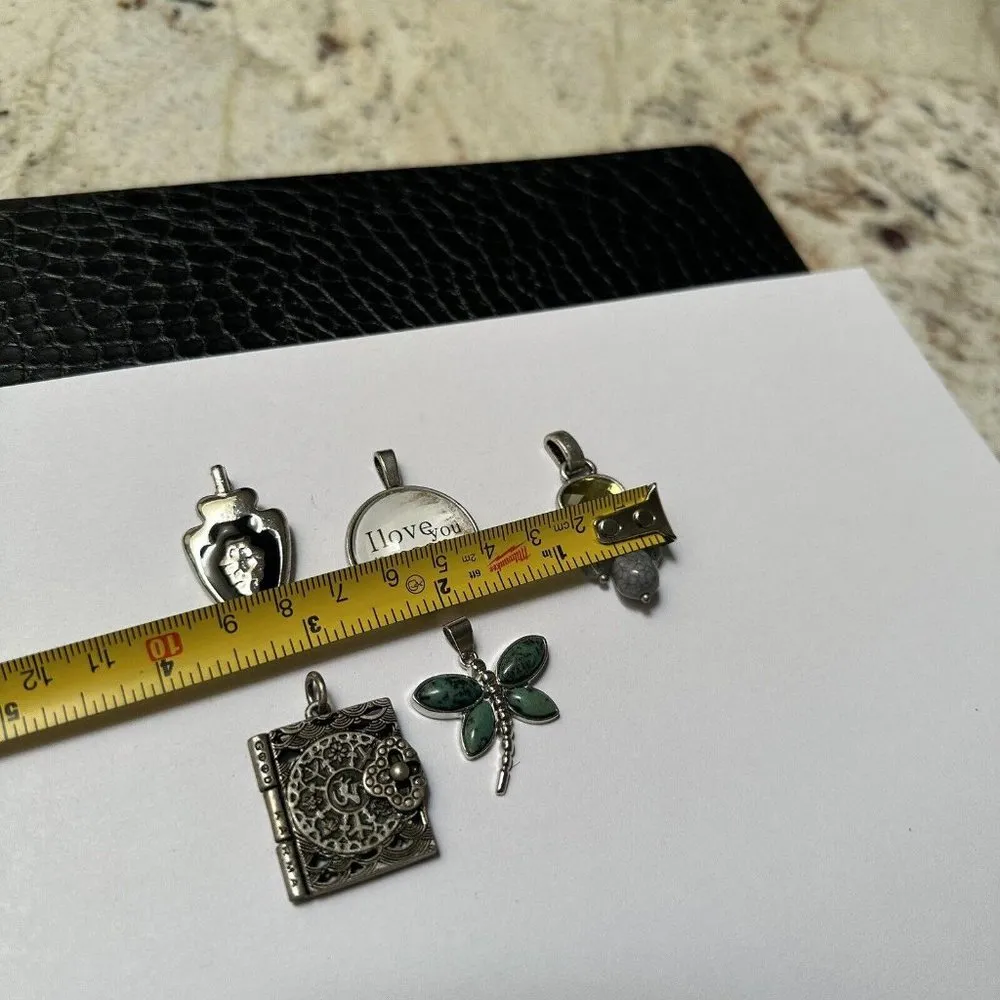 Lot Of 5 Silver Tone Jewelry Pendants / Charms - Image 6