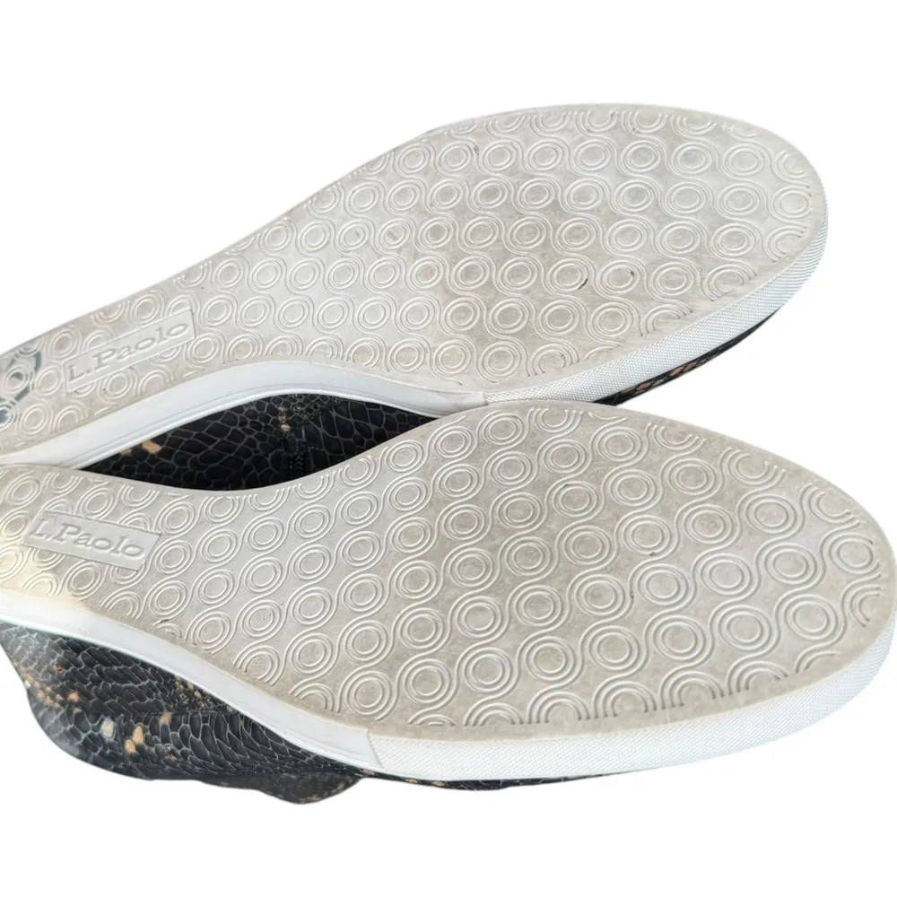 Linea Paolo Wedge sneaker Black gold Snake Print side zip leather heeled bootie Size 11 - Image 9