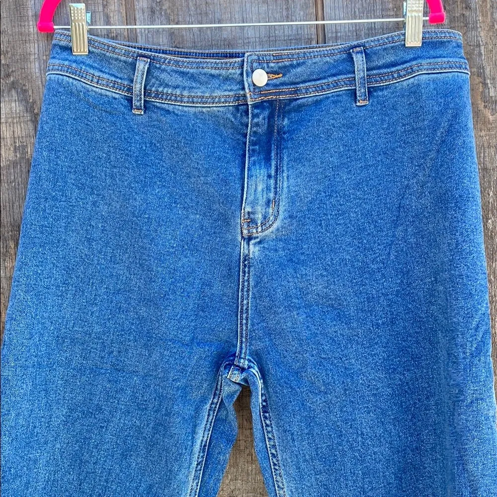 Cupshe Woman’s Classic looking Jean Wide Leg Raw Hem Stretchy for Comfort Fit XL - Image 2