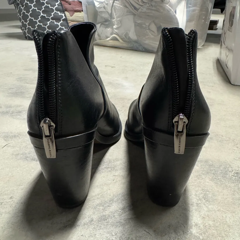 Vince Camuto Black Leather Ankle Boots - Image 3